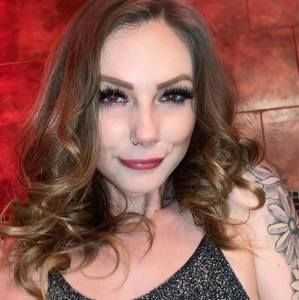 Meet your Posher, Caitlyn